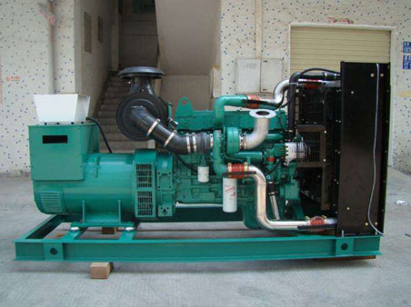 泰顺1100kw康明斯柴油发电机组图片 泰顺1100kw康明斯柴油发电机组图片